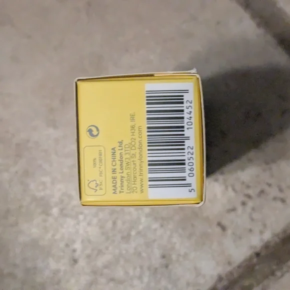 Trinny London Skincare Set - Picture 4 of 7